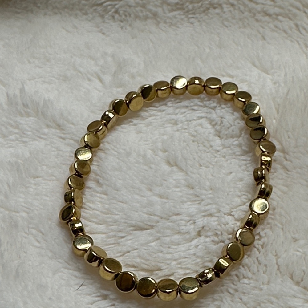 Beaded Bracelets Peachy Gold Mauve Set of 5 with Cross Charms on 2 of them NWOT - Picture 13 of 16